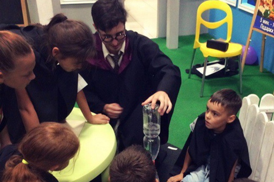 Квест в реальности Гарри от компании Just Kids Квест в реальности Гарри от компании Just Kids